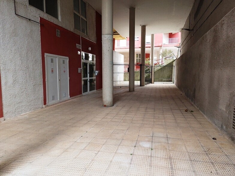 Retail in Ampuero for sale - Building Photo - Image 3 of 12