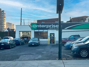 402 Crown St, New Haven, CT for lease Building Photo- Image 2 of 5