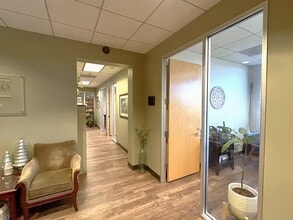 1230 Rosecrans Ave, Manhattan Beach, CA for lease Interior Photo- Image 2 of 15