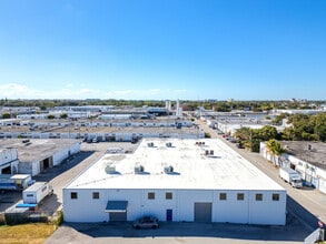 6899 NE 4th Ave, Miami, FL for lease Building Photo- Image 2 of 6