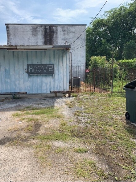 3298 Grand Ave, Beaumont, TX for sale - Building Photo - Image 2 of 7