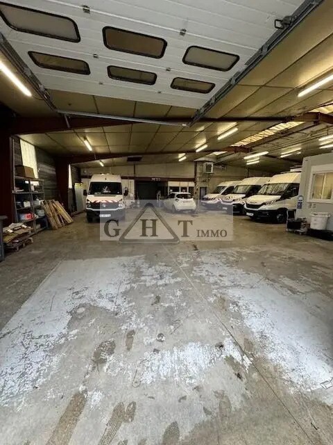 Office in Santeny for lease Interior Photo- Image 1 of 6