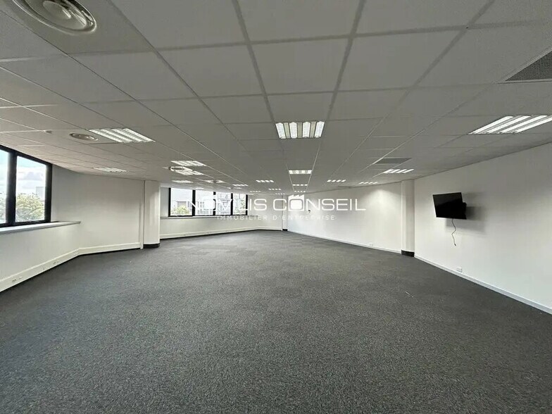 Office in Blagnac for lease - Interior Photo - Image 2 of 6