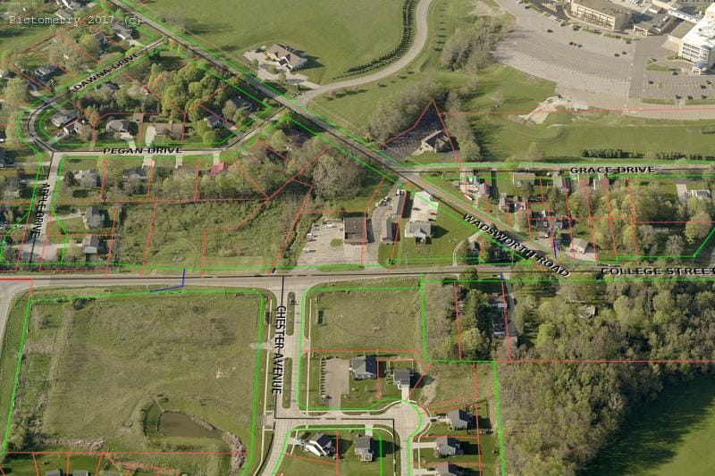 812 College St, Wadsworth, OH for sale - Aerial - Image 2 of 5