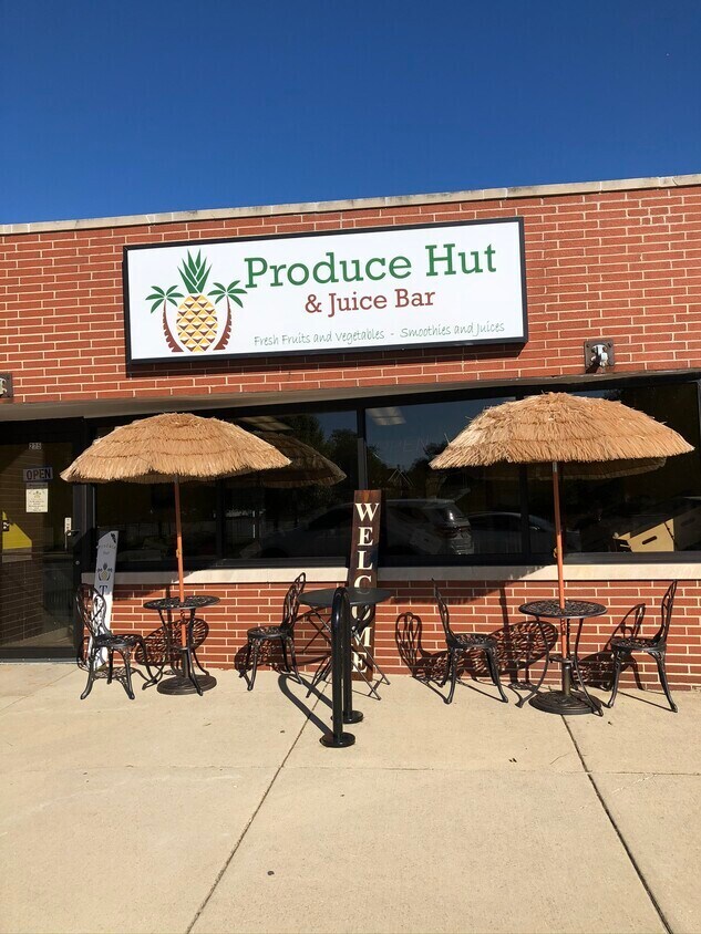 225 N Broad St, Griffith, IN 46319