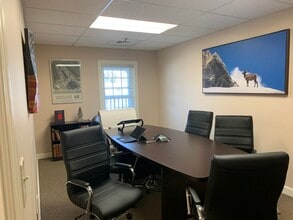 74-76 Bedford St, Lexington, MA for lease Interior Photo- Image 1 of 13