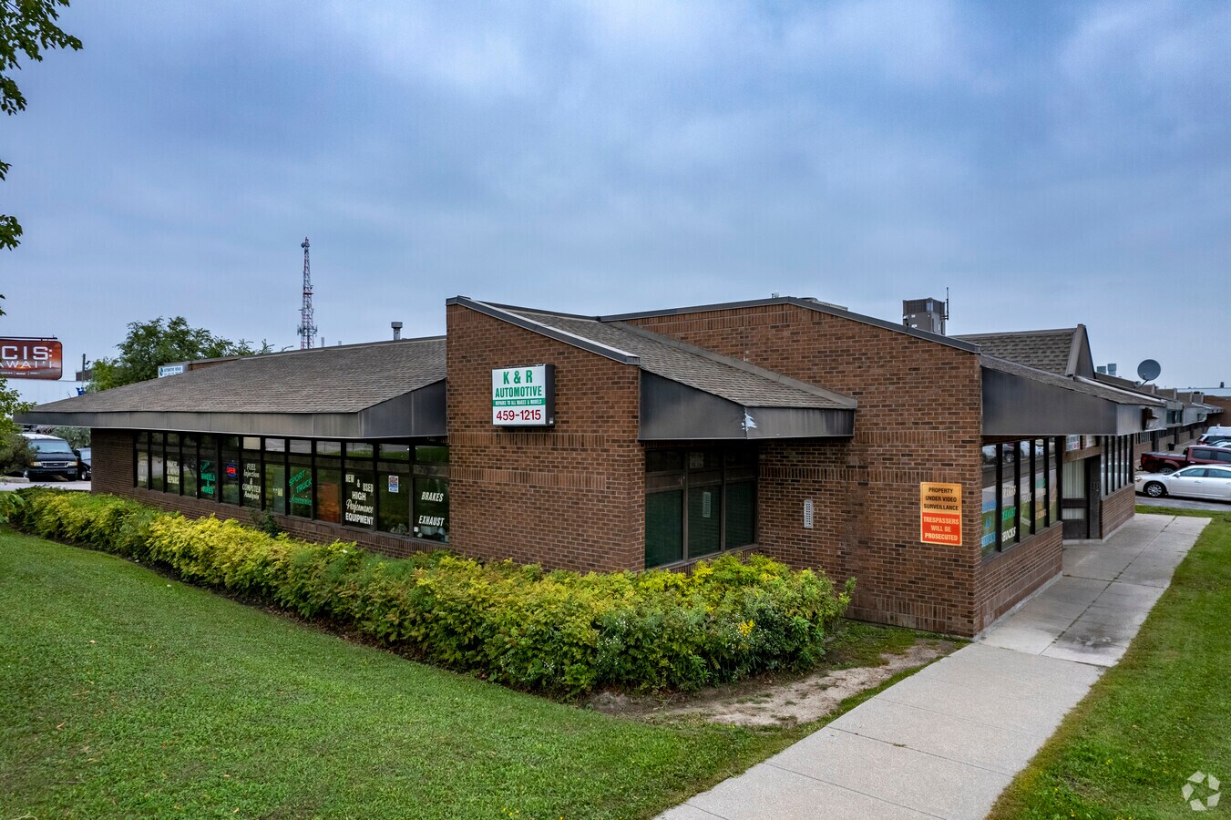 266 Rutherford Rd S, Brampton, ON L6W 3X3 | LoopNet