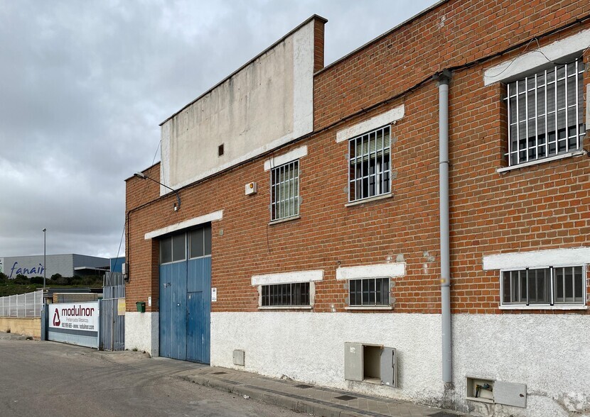 Calle Sodio, 6, Fuenlabrada, Madrid for sale - Building Photo - Image 2 of 3