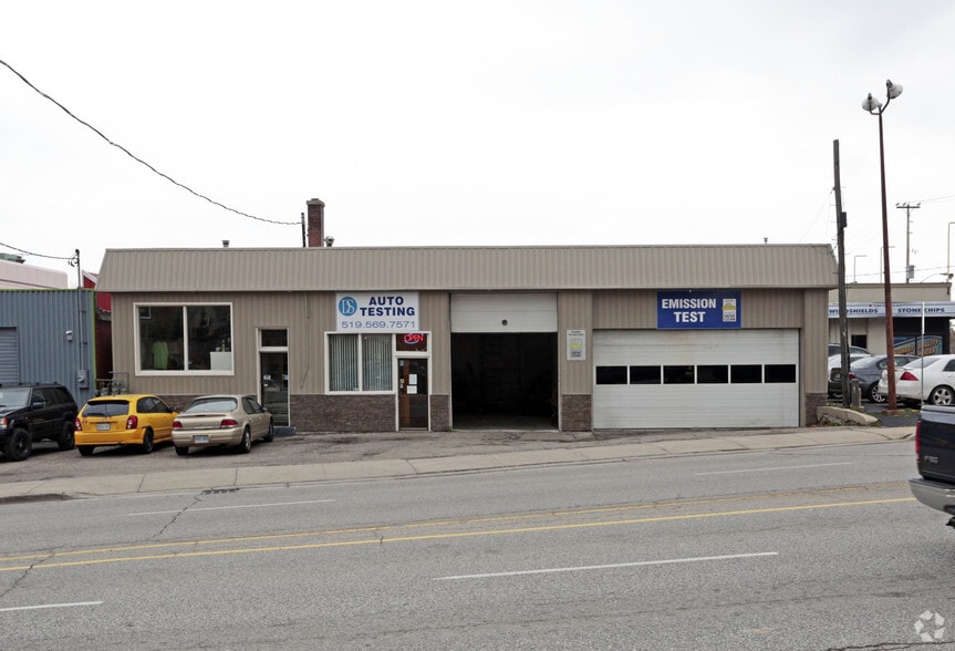 342 Victoria St N, Kitchener, ON for sale - Primary Photo - Image 1 of 1