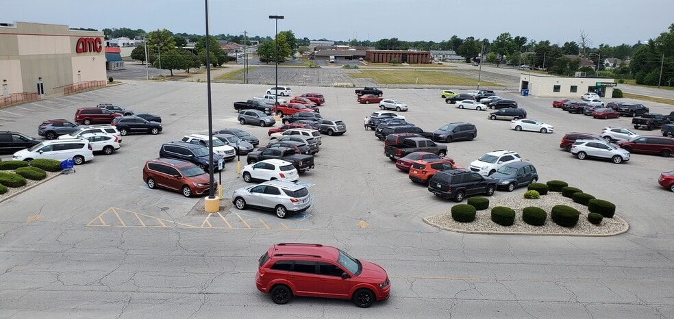 1700 E Boulevard, Kokomo, IN for lease - Building Photo - Image 3 of 8