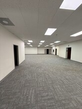 5240 Snapfinger Park Dr, Lithonia, GA for lease Interior Photo- Image 2 of 2