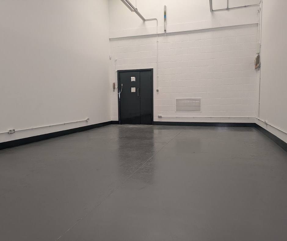 Victoria St, Oldham for lease Interior Photo- Image 1 of 2