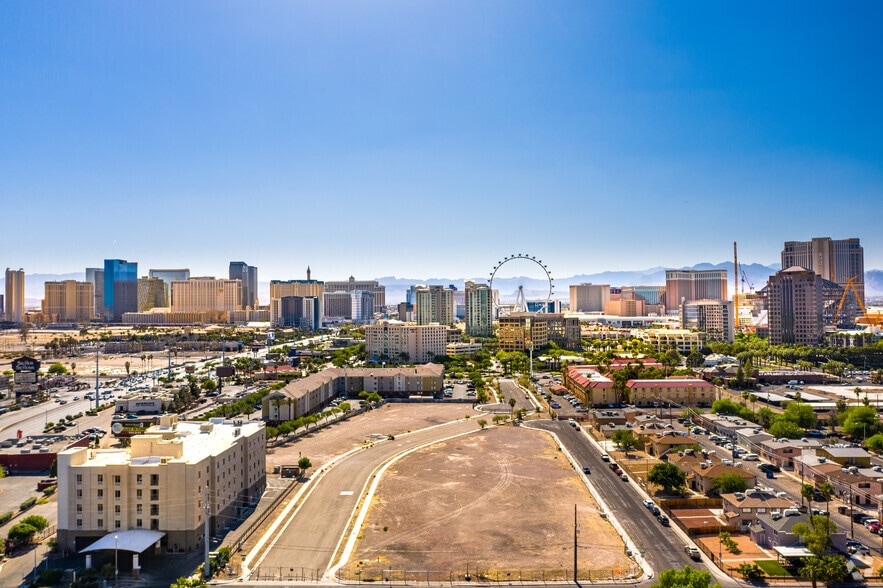 4000 Paradise Rd, Las Vegas, NV for sale - Building Photo - Image 1 of 6