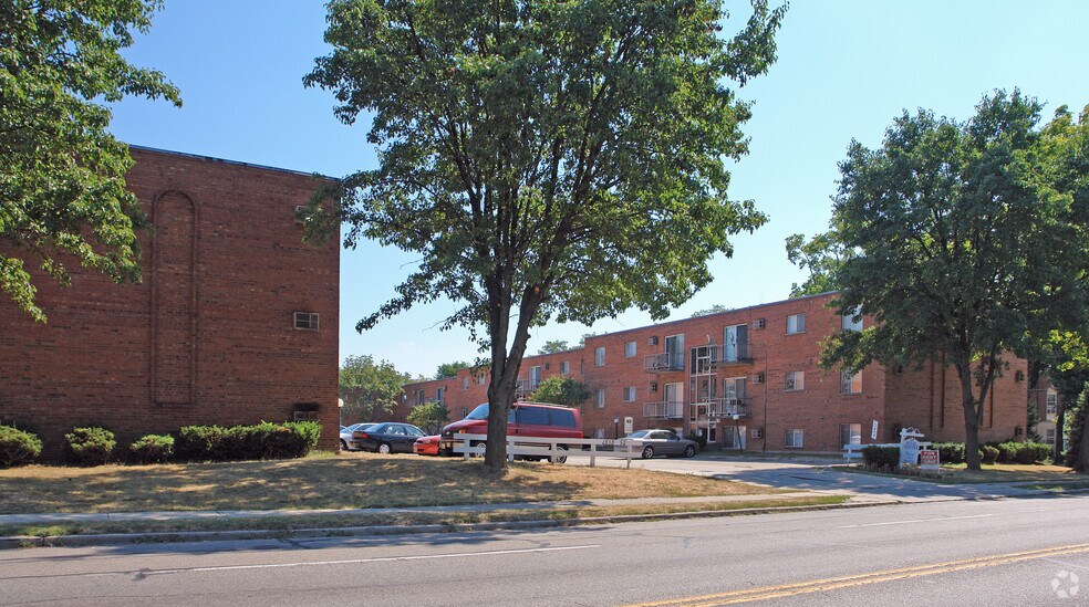 2846 Harrison Ave, Cincinnati, OH for sale - Building Photo - Image 3 of 3