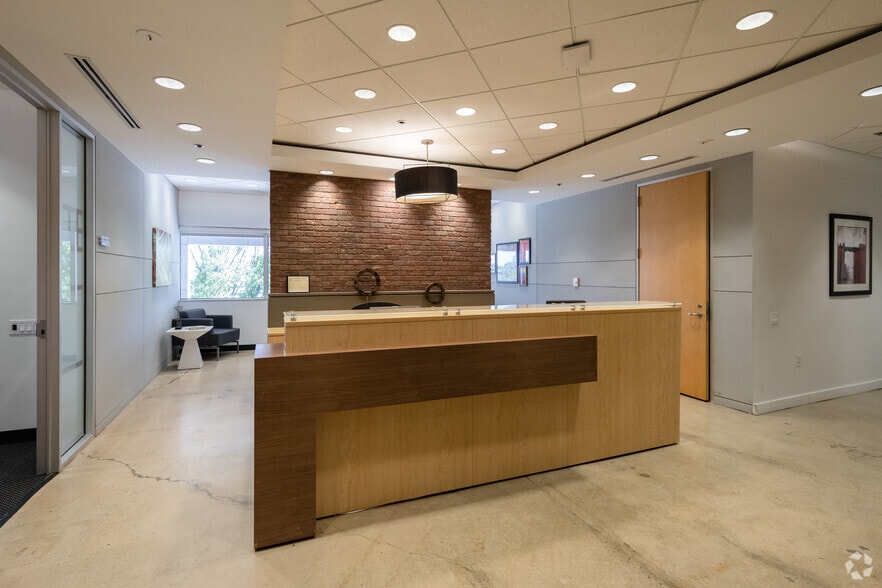 100 Overlook Ctr, Princeton, NJ for lease - Interior Photo - Image 2 of 21