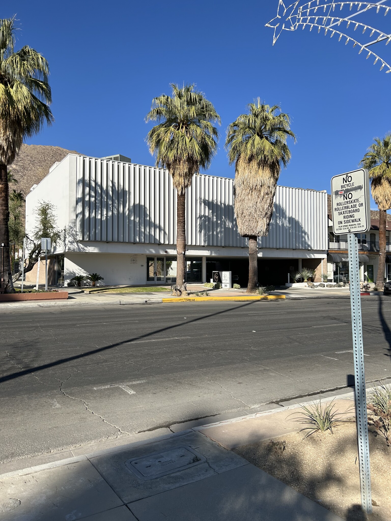 383 S Palm Canyon Dr, Palm Springs, CA for lease Building Photo- Image 1 of 31