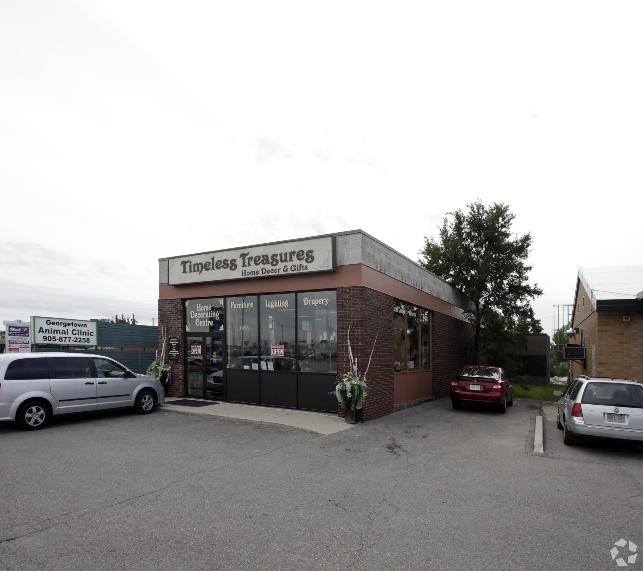 2 Mountainview Rd S, Halton Hills, ON for sale Primary Photo- Image 1 of 1