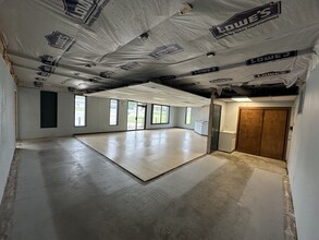 109-121 E Plaza DR, Mulvane, KS for lease Interior Photo- Image 2 of 4