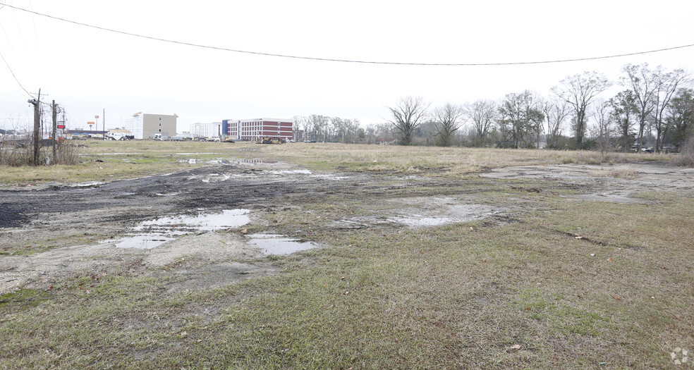 Highway 30, Gonzales, LA for sale - Primary Photo - Image 1 of 1