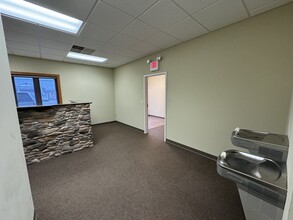 2148 Eagle Pass, Wooster, OH for lease Interior Photo- Image 2 of 18