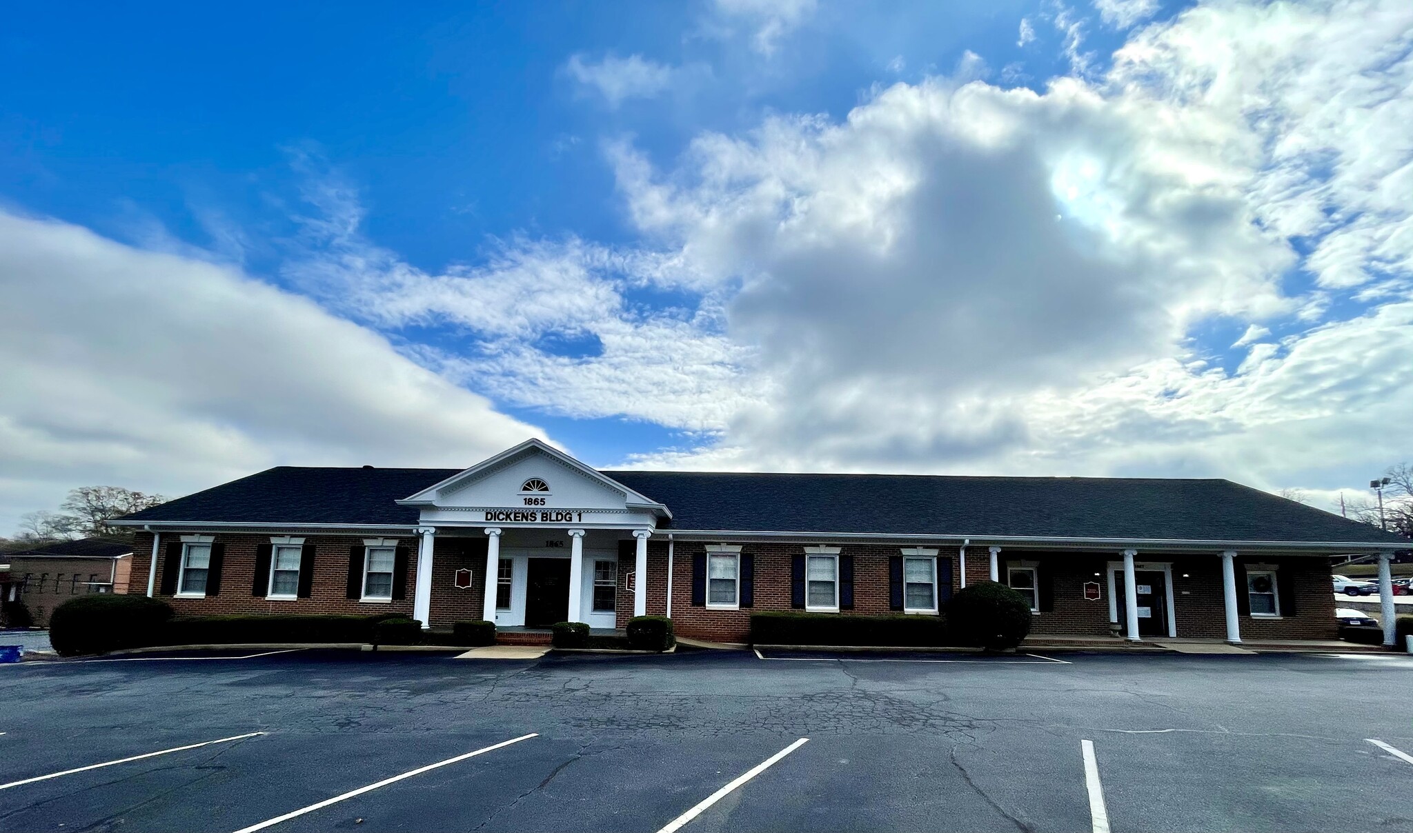 1865 W Broad St, Athens, GA for lease Building Photo- Image 1 of 5