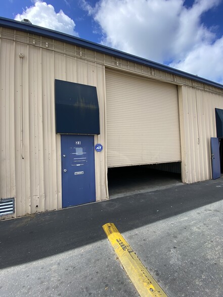 2040 N Main St, Walnut Creek, CA for lease - Building Photo - Image 3 of 7