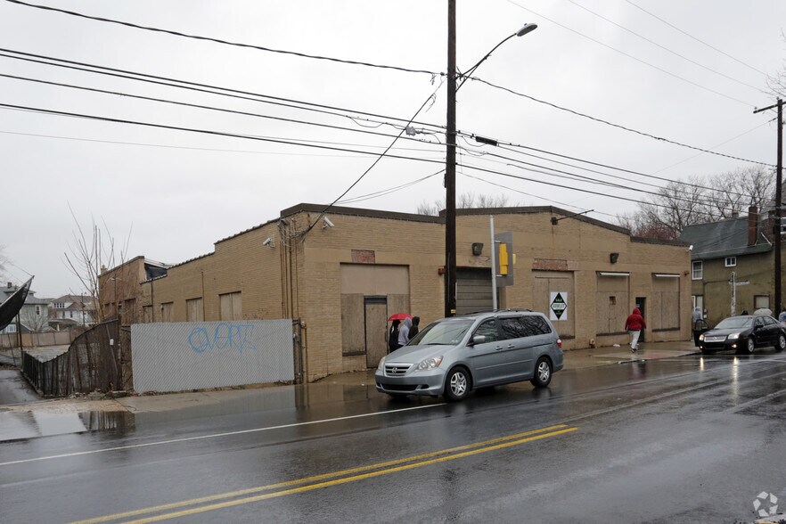 307 Carey Ave, Wilkes Barre, PA 18702