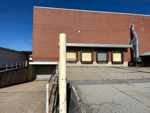 500 W College Ave, York, PA for lease Building Photo- Image 2 of 17