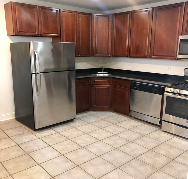 1545 Page St, Philadelphia, PA for sale - Building Photo - Image 2 of 5