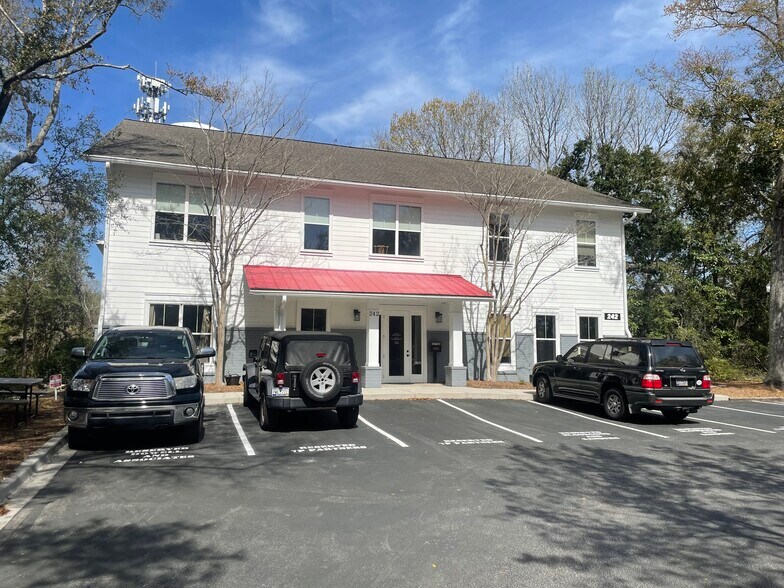 242 Mathis Ferry Rd, Mount Pleasant, SC 29464 Office for Lease