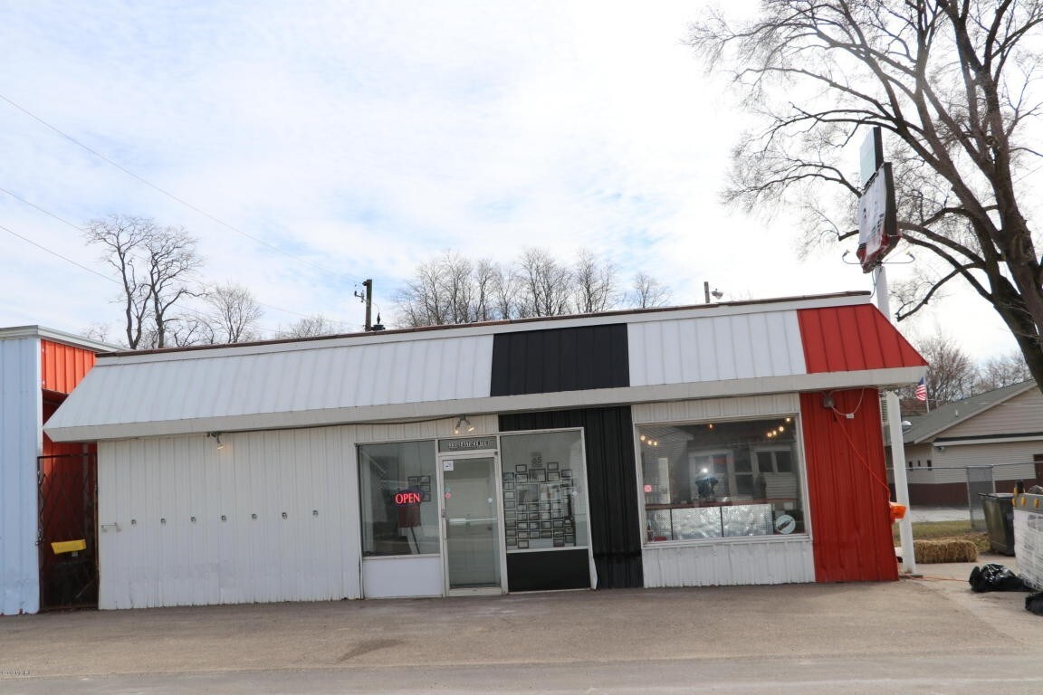 330 E Center St, Coloma, MI for sale Primary Photo- Image 1 of 1