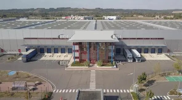 Location Entrepôt 37 626 m² - Photo 1