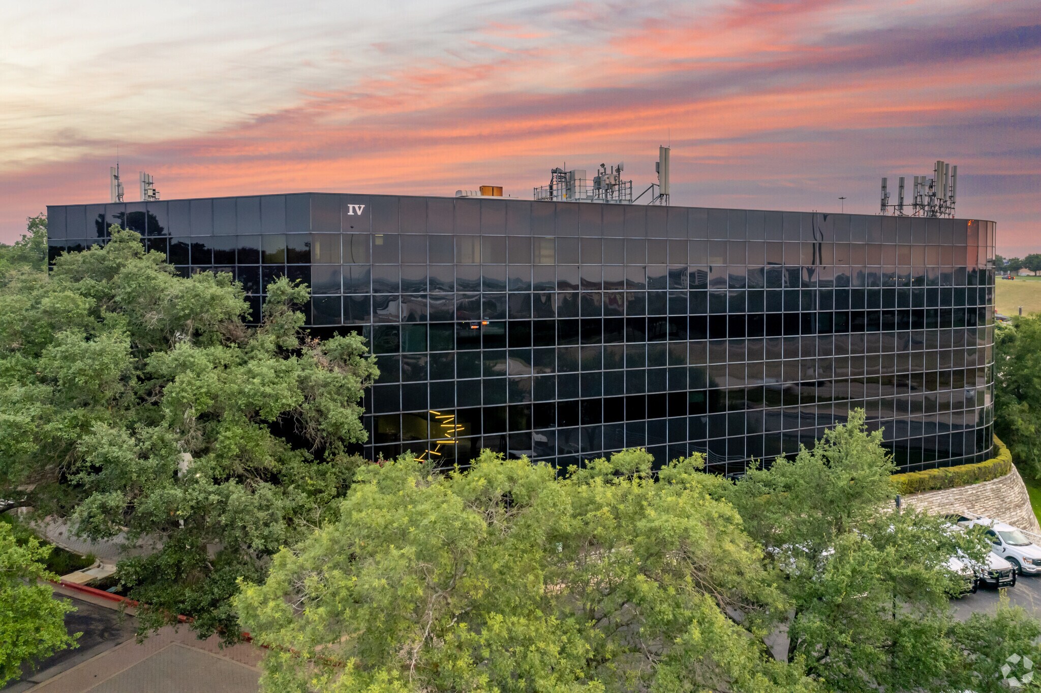 9430 Research Blvd, Austin, TX 78759 Echelon IV