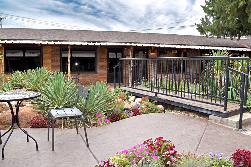 2610 Salem Ave, Lubbock, TX for lease - Building Photo - Image 1 of 11