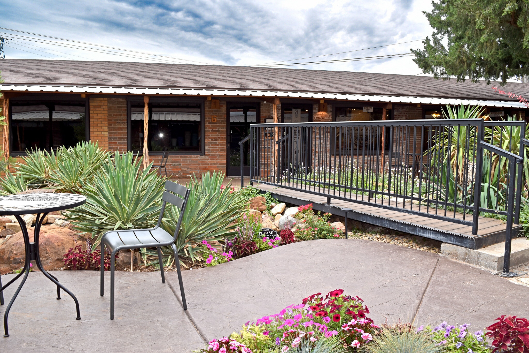 2610 Salem Ave, Lubbock, TX for lease Building Photo- Image 1 of 12