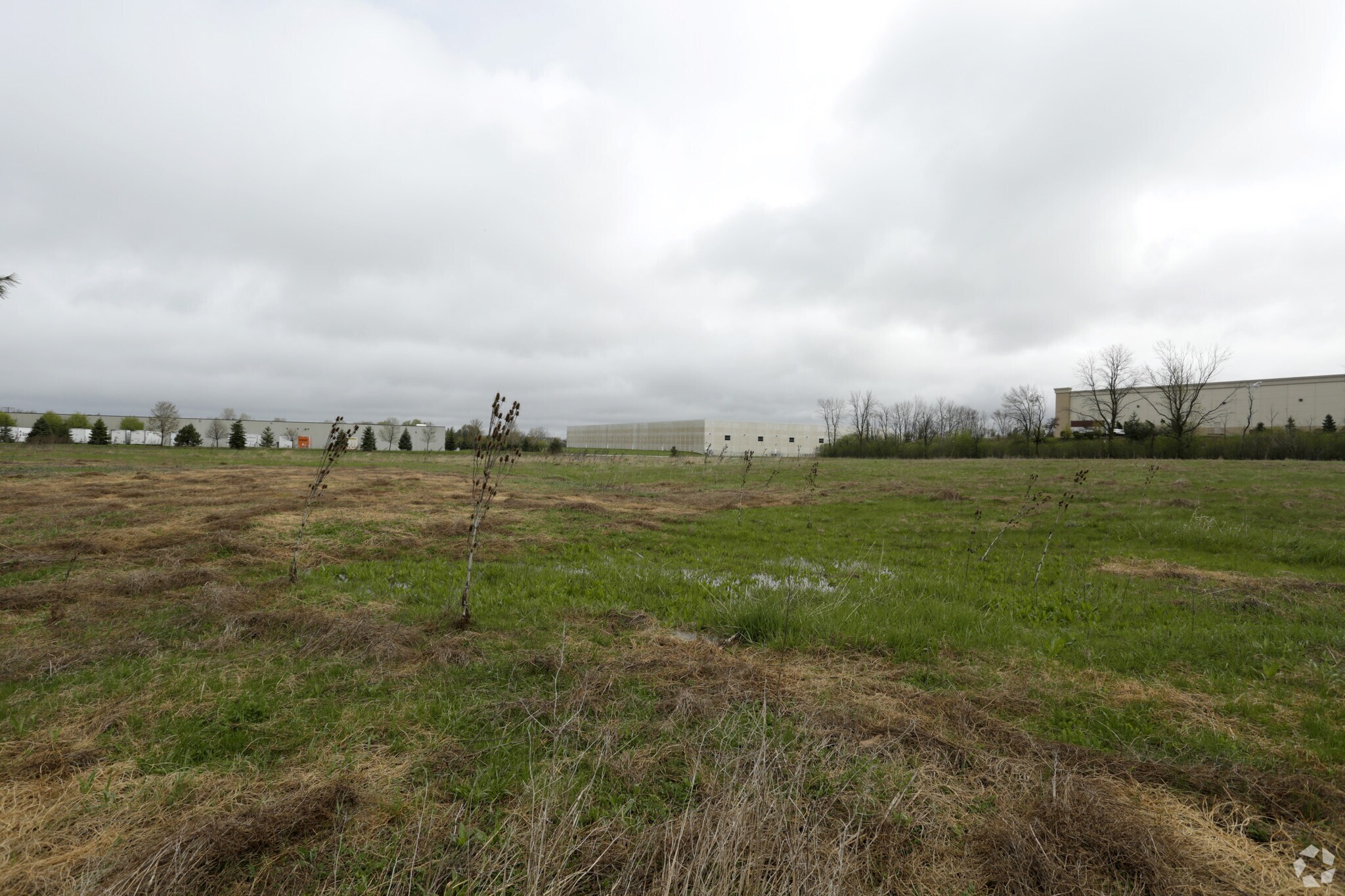Leon Rd, Menomonee Falls, WI for sale Primary Photo- Image 1 of 1