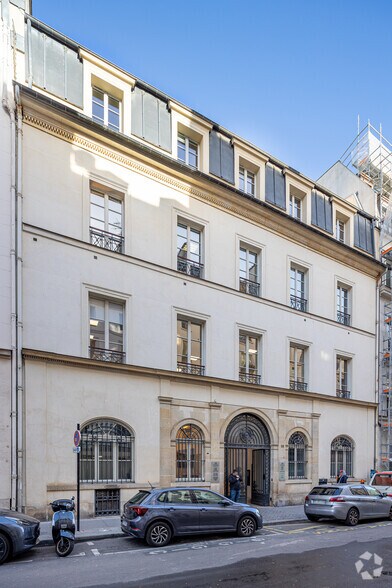 16 Rue D'Athenes, Paris for lease - Building Photo - Image 1 of 4