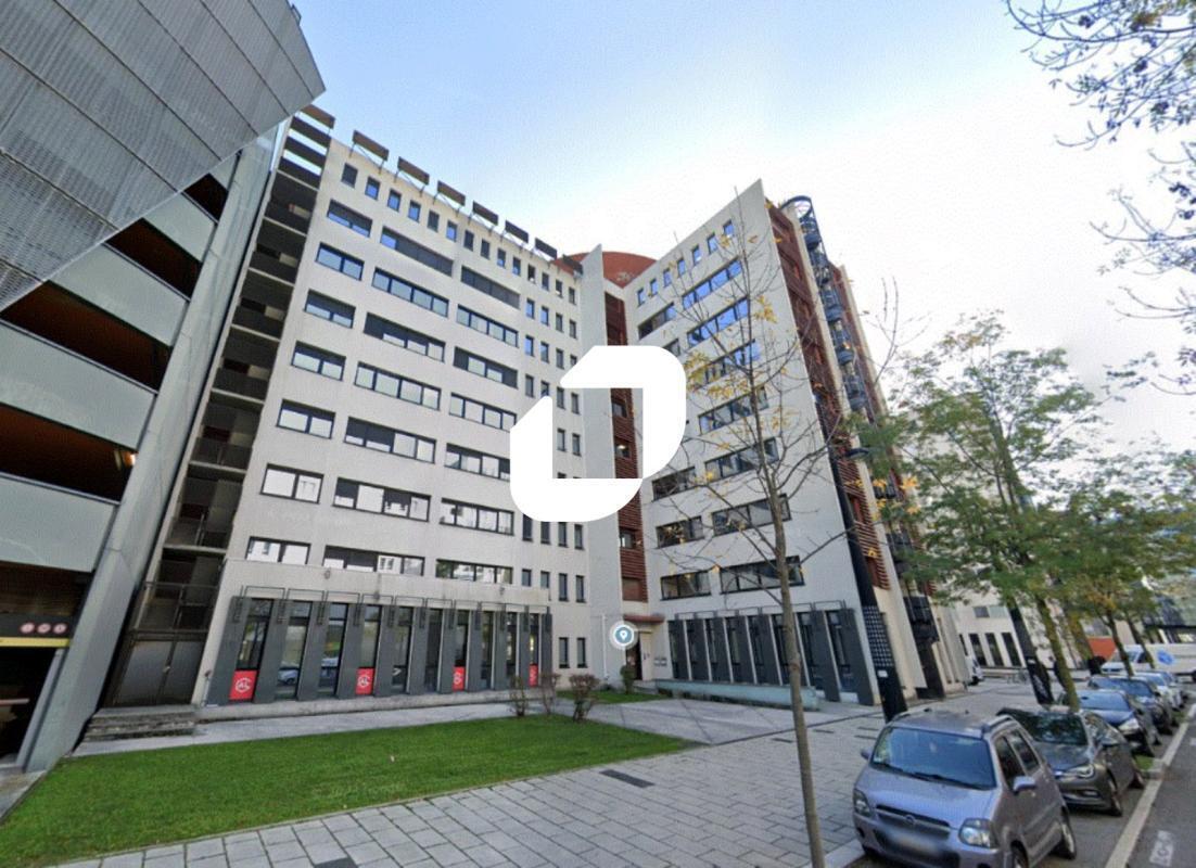 Office in Grenoble for lease Building Photo- Image 1 of 3