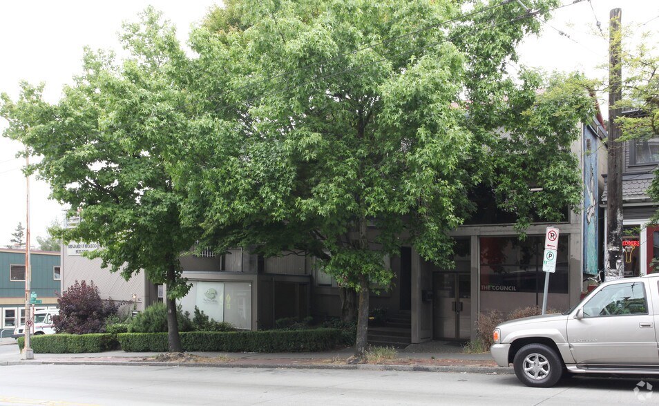 1716-1718 E Olive Way, Seattle, WA for sale - Building Photo - Image 3 of 8