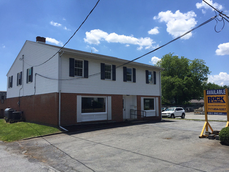 9 W Willow Rd, Willow Street, PA for sale - Building Photo - Image 1 of 1