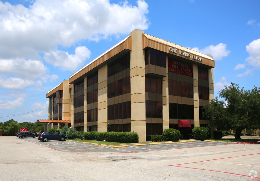 415 E Airport Fwy, Irving, TX for sale - Primary Photo - Image 1 of 44