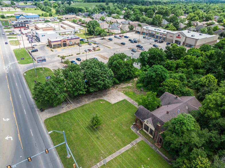 3870 Lamar Ave, Paris, TX for sale - Building Photo - Image 2 of 7