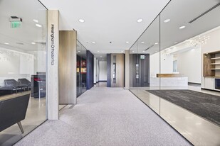 7991 Vance Dr. - Live-Work Space