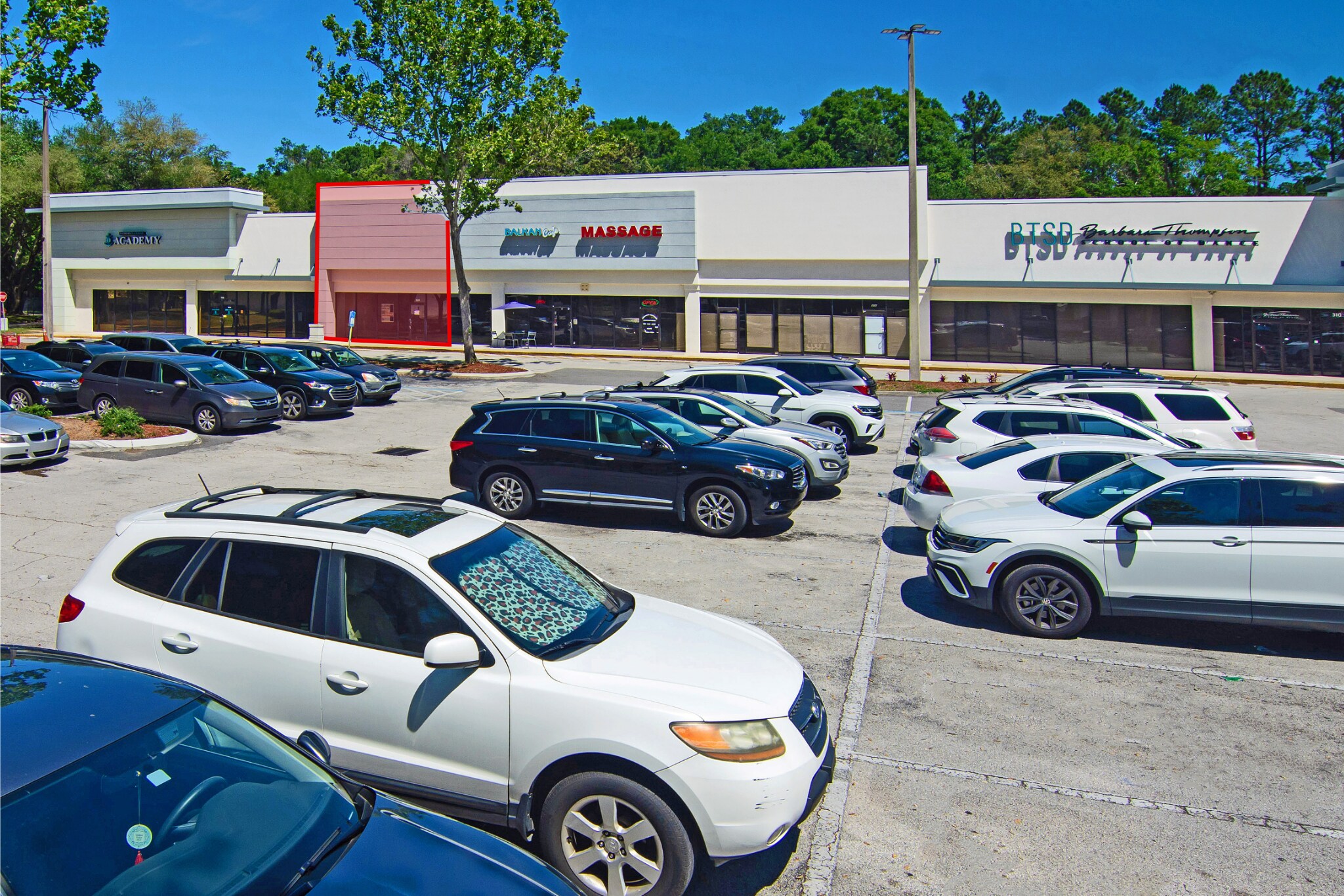 8595 Beach Blvd, Jacksonville, FL for lease Interior Photo- Image 1 of 1