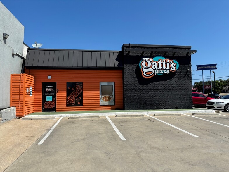 2812 Horne St, Fort Worth, TX for lease - Building Photo - Image 3 of 8