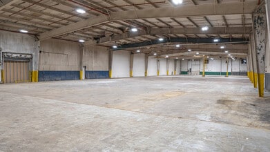 595 Industrial Dr, Jackson, MS for lease Interior Photo- Image 2 of 5