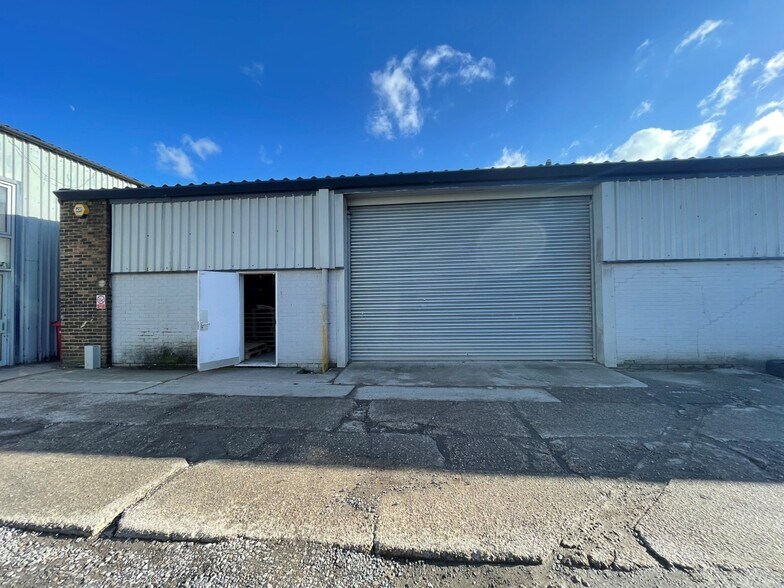 Durban Rd, Bognor Regis for sale - Primary Photo - Image 1 of 1