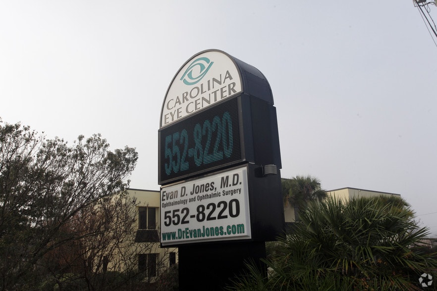 3325 Ashley Phosphate Rd, Charleston, SC for sale - Building Photo - Image 2 of 3