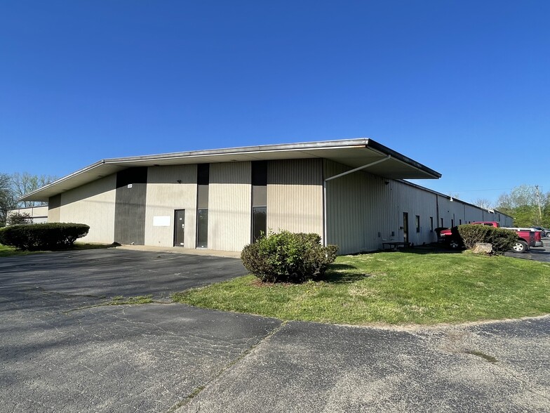 3949 Dayton Park Dr, Dayton, OH for lease - Building Photo - Image 1 of 5