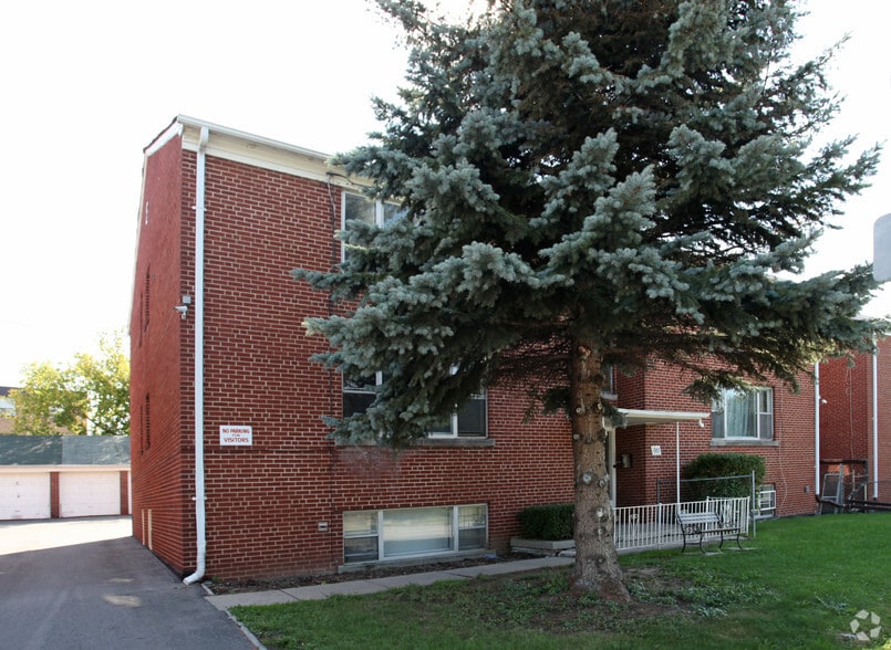 90 Trethewey Dr, Toronto, ON for sale - Building Photo - Image 2 of 2